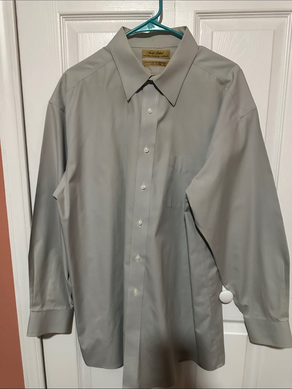 Gold Label Men's Classic Light Gray Dress Shirt - Tailored Button-Down